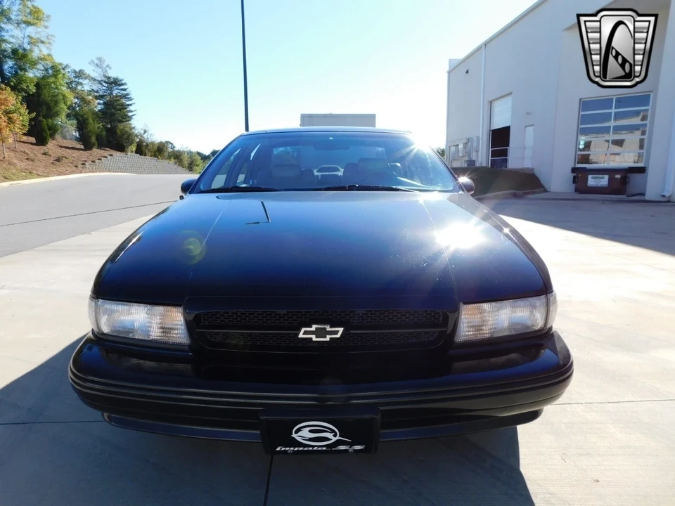1994 Chevrolet Impala 7th Gen - Image 4 of 12