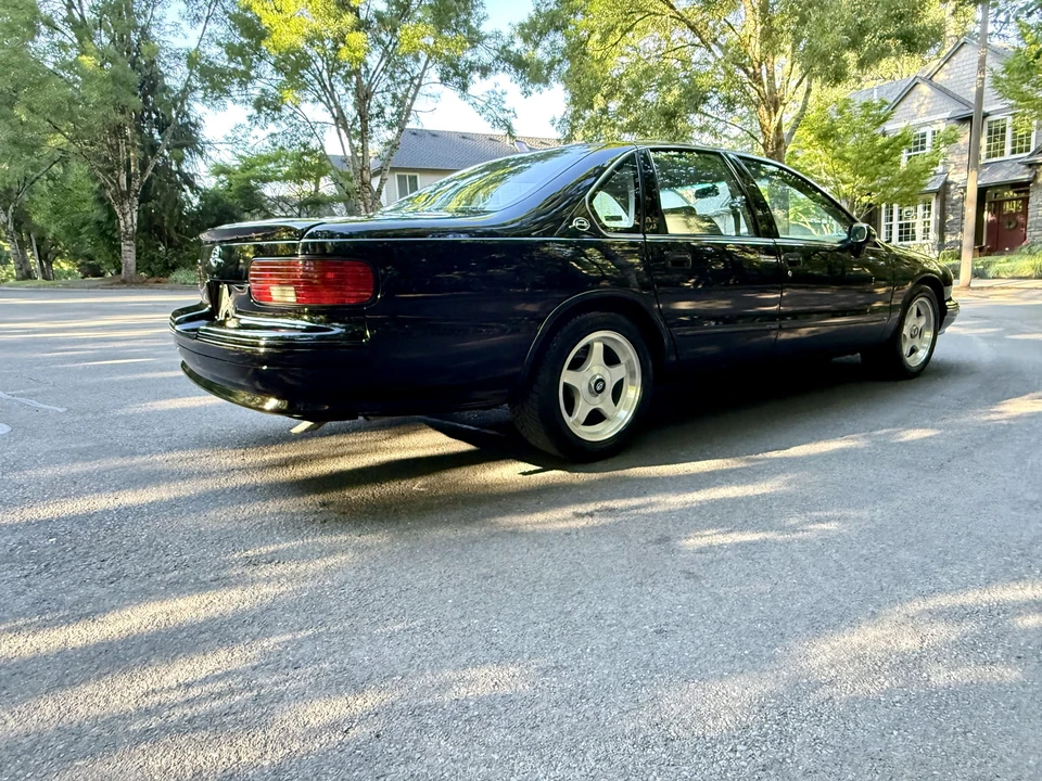 1994 Chevrolet Impala 7th Gen - Image 14 of 31