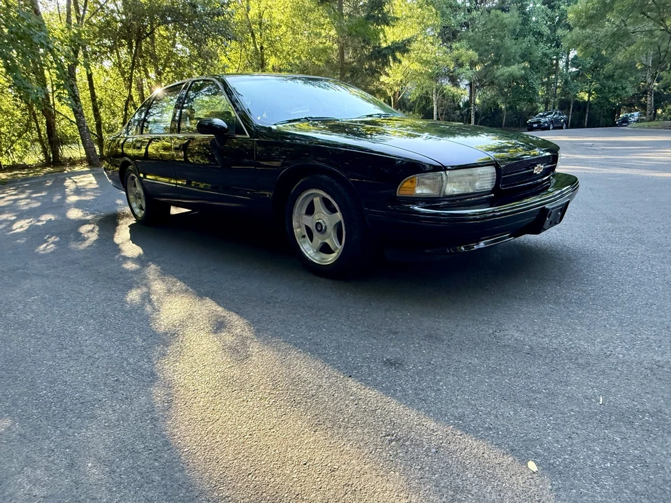 1994 Chevrolet Impala 7th Gen - Image 10 of 31