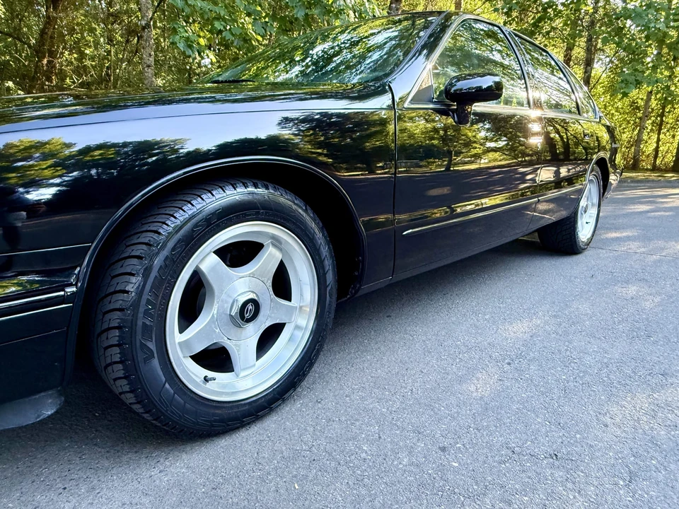 1994 Chevrolet Impala 7th Gen - Image 27 of 31