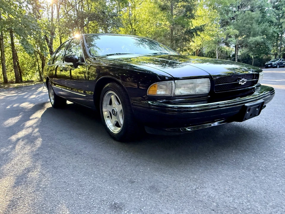 1994 Chevrolet Impala 7th Gen - Image 9 of 31
