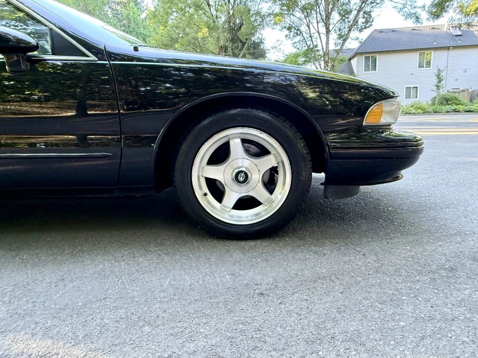 1994 Chevrolet Impala 7th Gen - Image 29 of 31