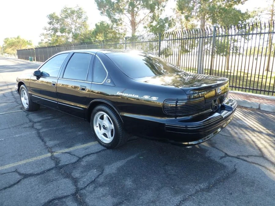 1994 Chevrolet Impala 7th Gen - Image 3 of 8