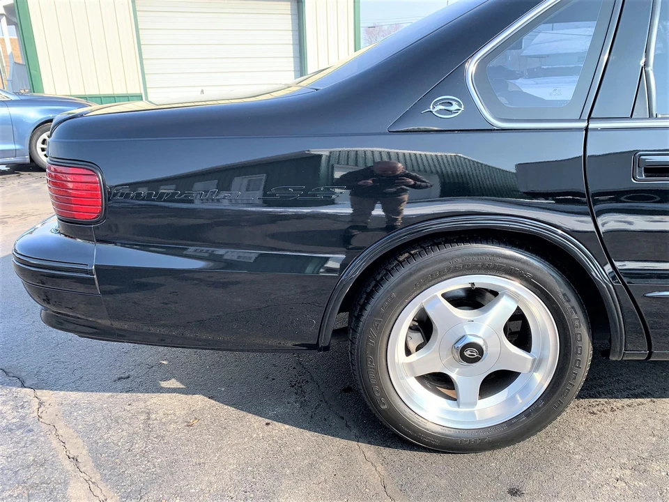 1994 Chevrolet Impala 7th Gen - Image 27 of 31