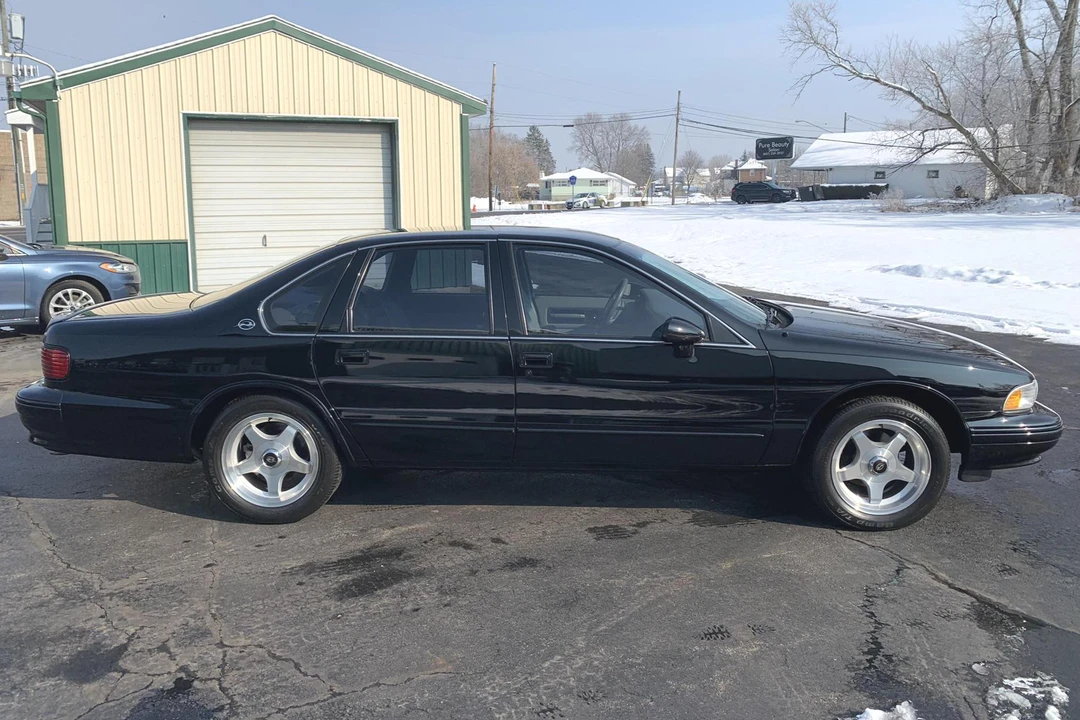 1994 Chevrolet Impala 7th Gen - Image 3 of 31