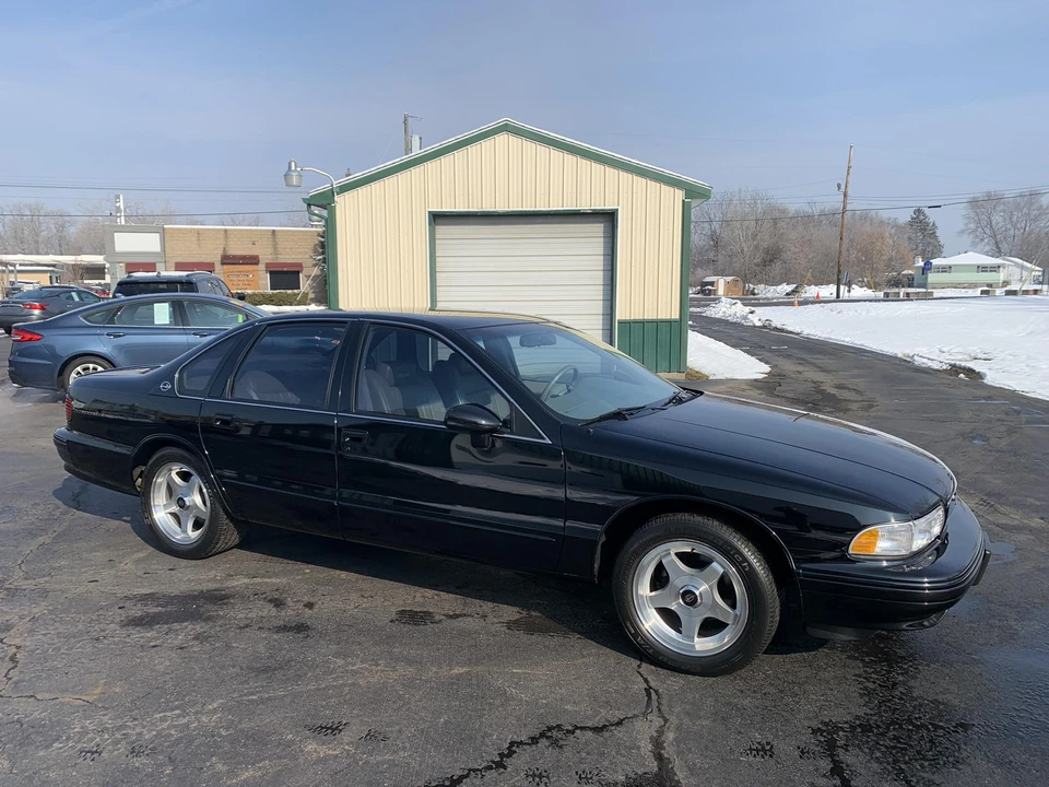 1994 Chevrolet Impala 7th Gen - Image 17 of 31
