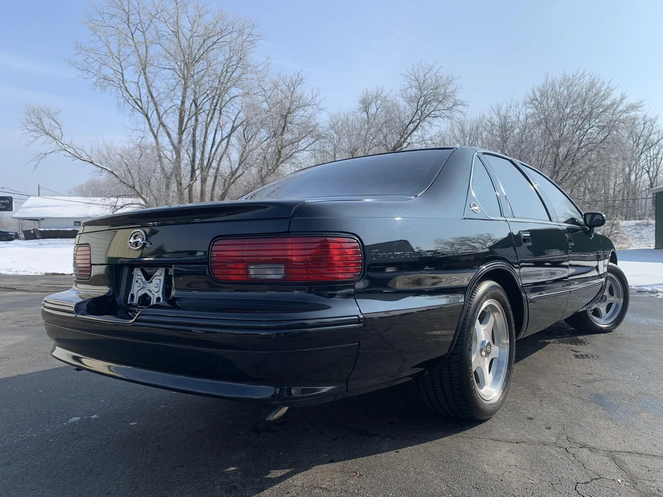 1994 Chevrolet Impala 7th Gen - Image 15 of 31