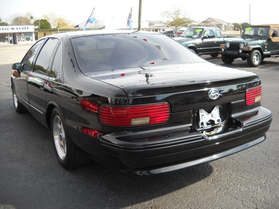 1994 Chevrolet Impala 7th Gen - Image 3 of 8
