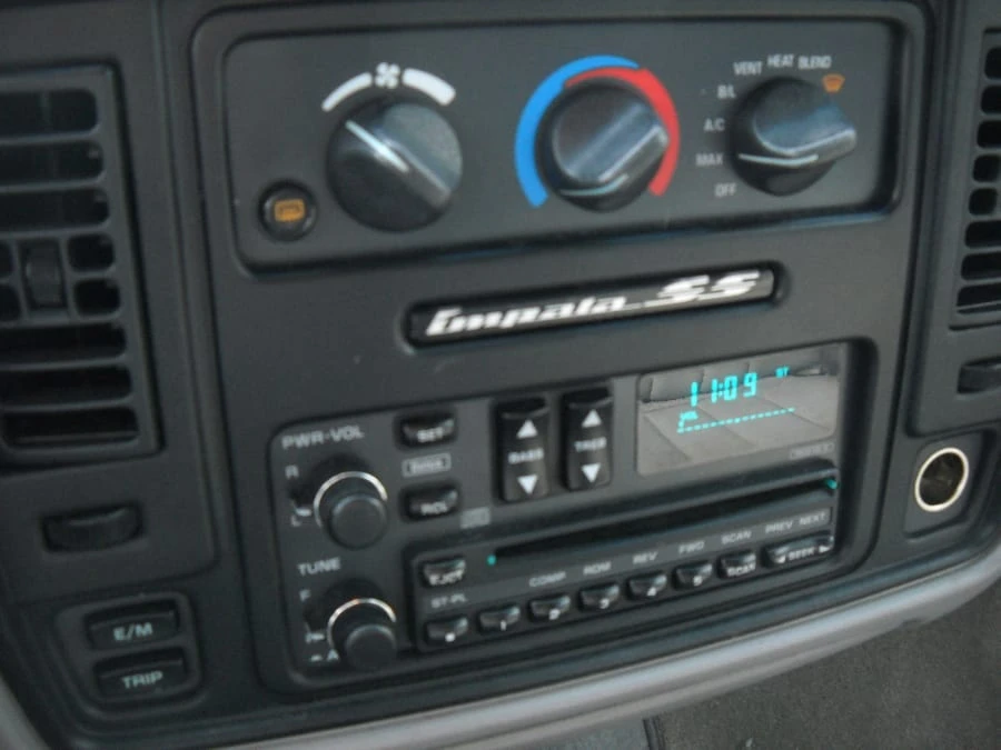 1994 Chevrolet Impala 7th Gen - Image 4 of 8