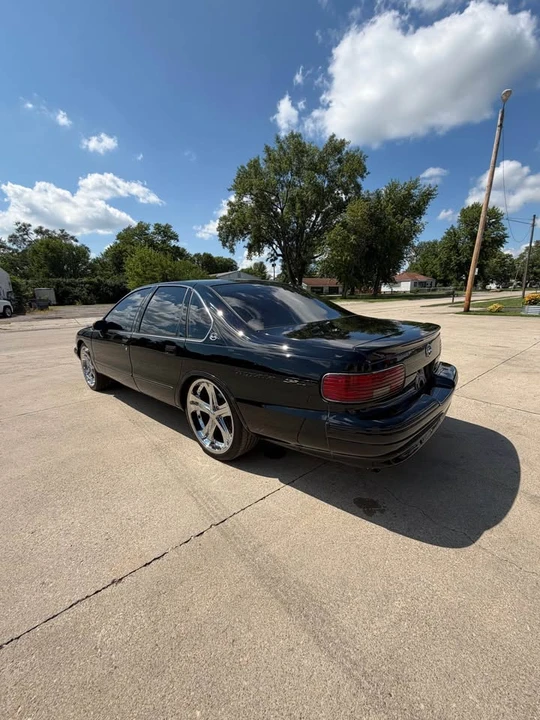 1994 Chevrolet Impala 7th Gen - Image 9 of 15