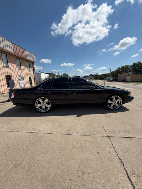 1994 Chevrolet Impala 7th Gen - Image 6 of 15