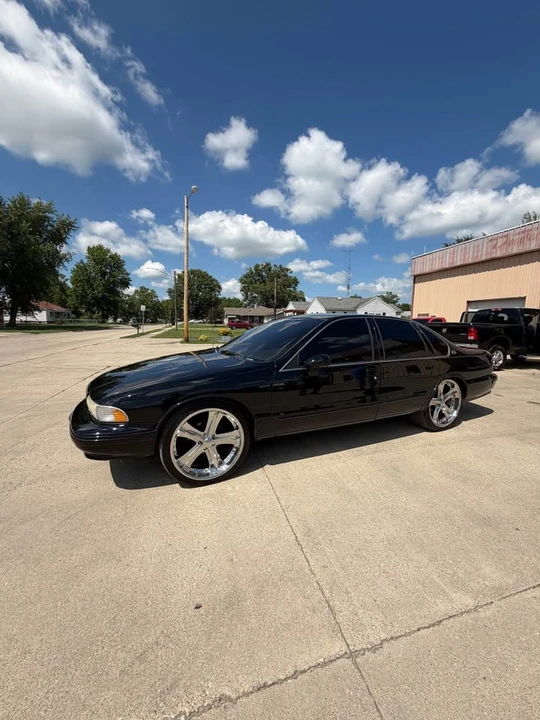 1994 Chevrolet Impala 7th Gen - Image 10 of 15