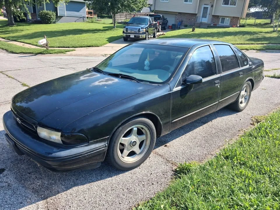 1994 Chevrolet Impala 7th Gen - Image 3 of 4