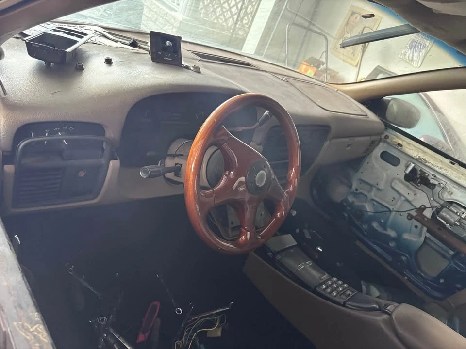 1994 Chevrolet Impala 7th Gen - Image 2 of 7