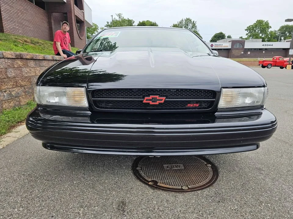 1994 Chevrolet Impala 7th Gen - Image 13 of 17