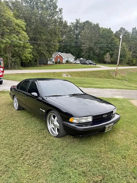 1994 Chevrolet Impala 7th Gen - Image 2 of 7