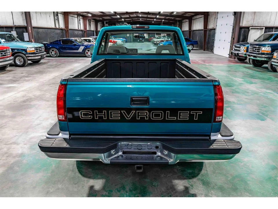 1994 Chevrolet C/K 4th Gen - Image 4 of 21