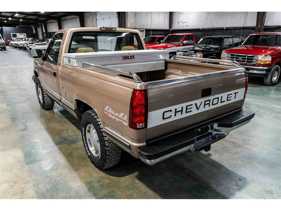 1994 Chevrolet C/K 4th Gen - Image 3 of 21