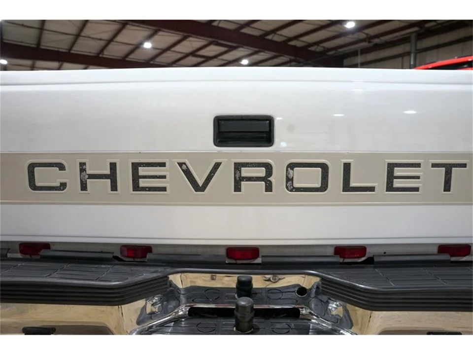 1994 Chevrolet C/K 4th Gen - Image 24 of 31