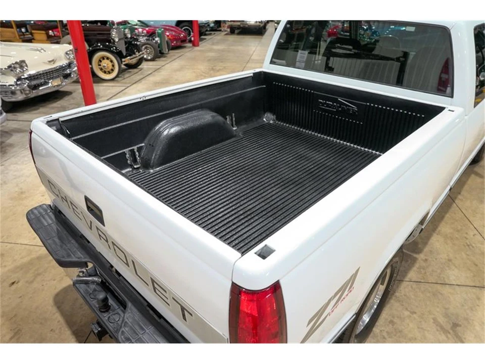 1994 Chevrolet C/K 4th Gen - Image 20 of 31