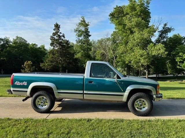 1994 Chevrolet C/K 4th Gen - Image 4 of 13