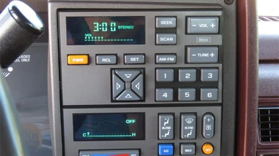 1994 Chevrolet K5 Blazer 3rd Gen - Image 9 of 11