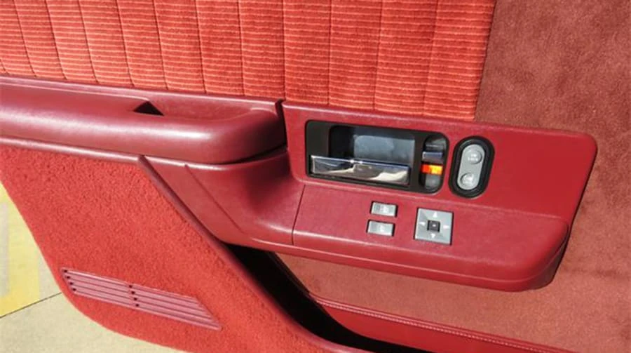 1994 Chevrolet K5 Blazer 3rd Gen - Image 11 of 11