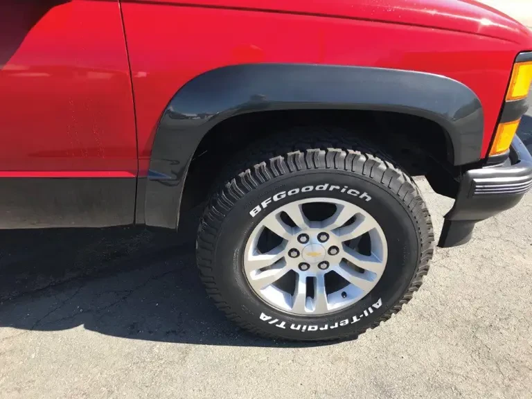 1994 Chevrolet K5 Blazer 3rd Gen - Image 5 of 8