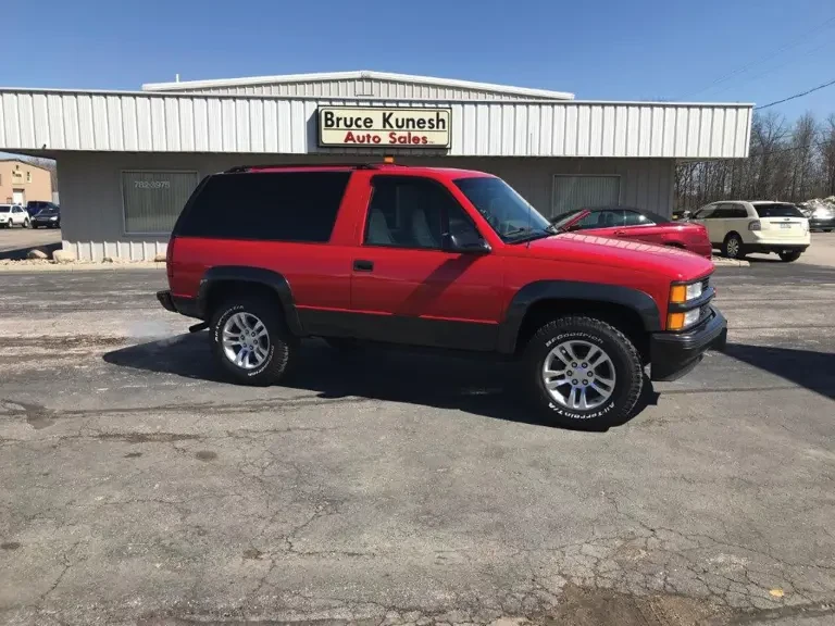 1994 Chevrolet K5 Blazer 3rd Gen - Image 3 of 8