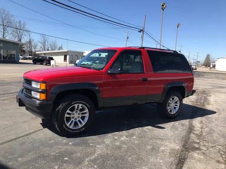 1994 Chevrolet K5 Blazer 3rd Gen - Image 2 of 8