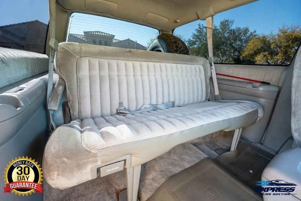1994 Chevrolet K5 Blazer 3rd Gen - Image 5 of 12