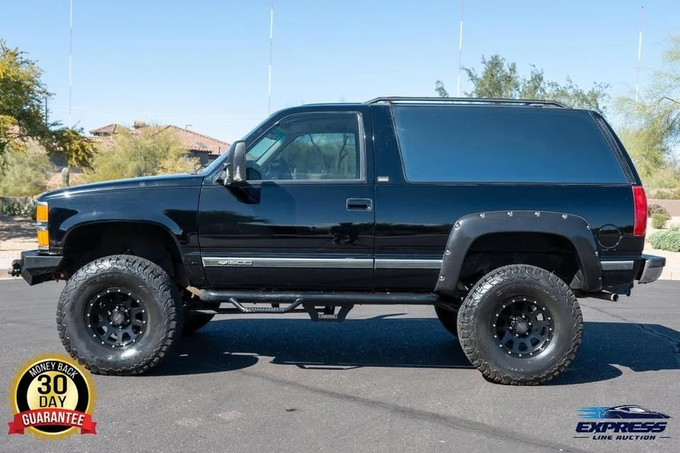 1994 Chevrolet K5 Blazer 3rd Gen - Image 10 of 12