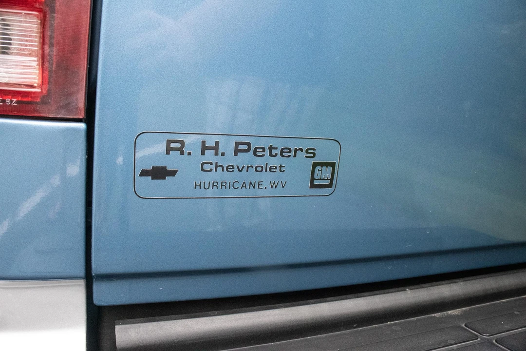 1994 Chevrolet K5 Blazer 3rd Gen - Image 21 of 28