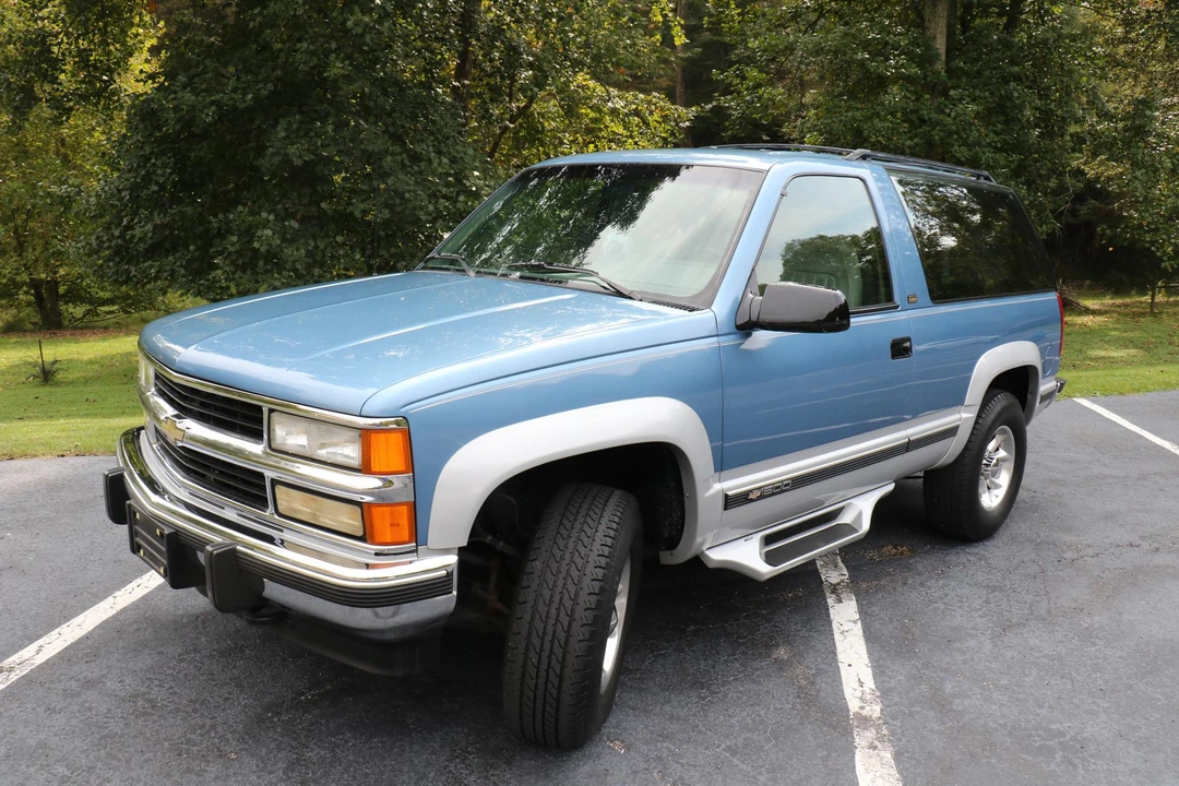 1994 Chevrolet K5 Blazer 3rd Gen - Image 7 of 28