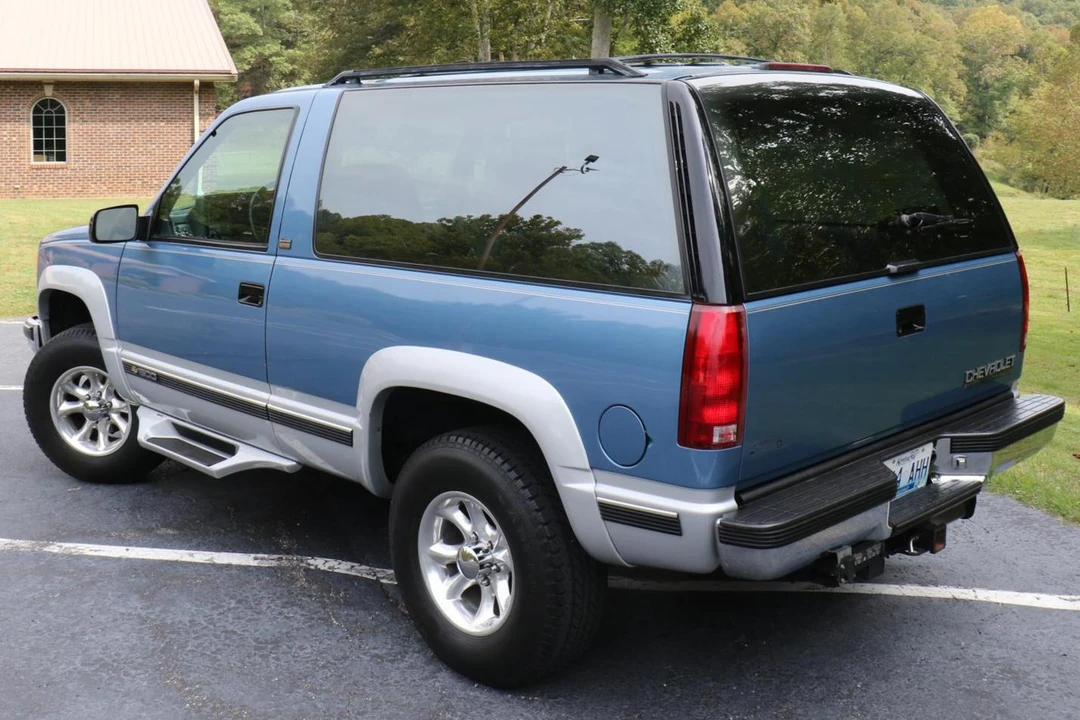 1994 Chevrolet K5 Blazer 3rd Gen - Image 4 of 28