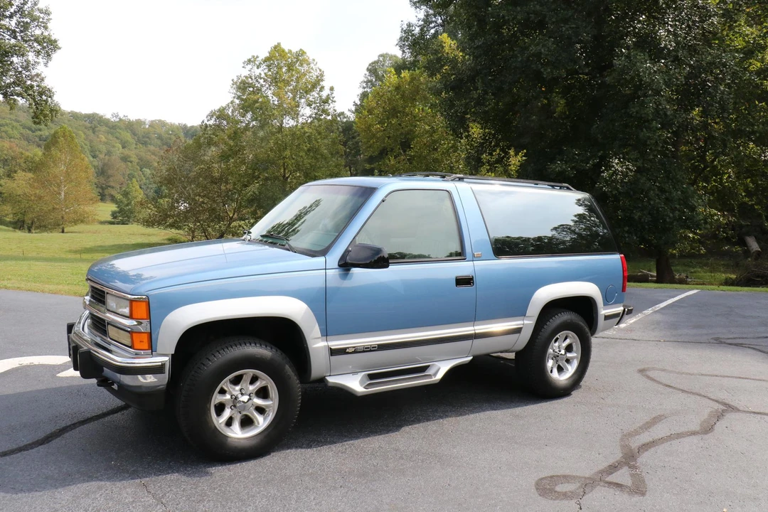 1994 Chevrolet K5 Blazer 3rd Gen - Image 8 of 28