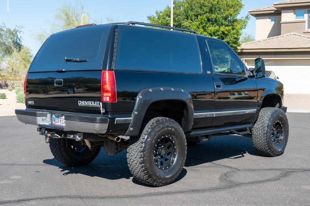 1994 Chevrolet K5 Blazer 3rd Gen - Image 4 of 31