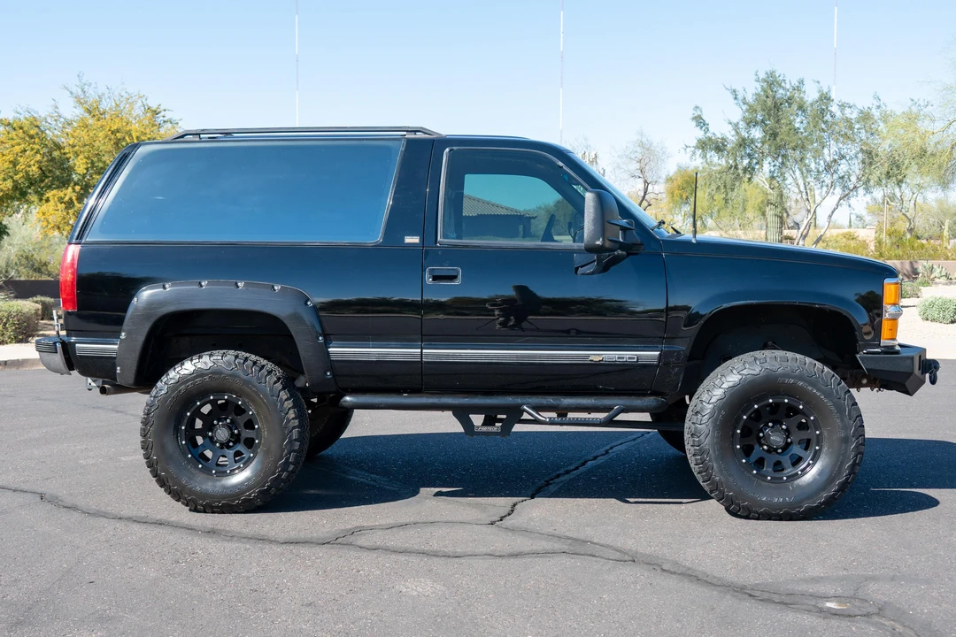 1994 Chevrolet K5 Blazer 3rd Gen - Image 8 of 31