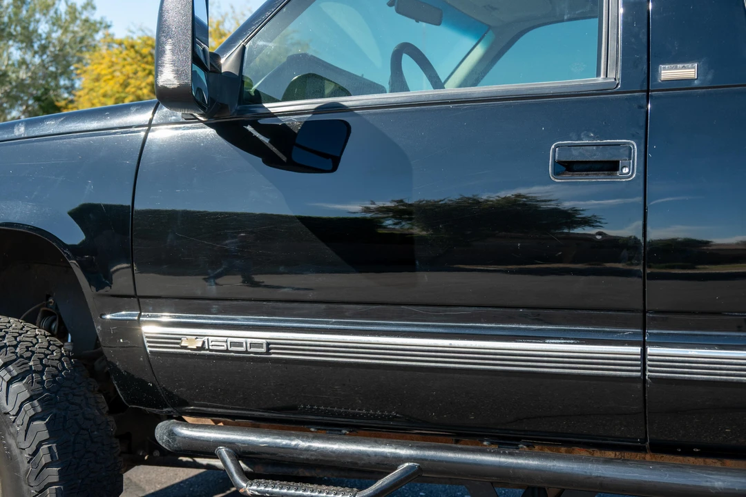 1994 Chevrolet K5 Blazer 3rd Gen - Image 26 of 31