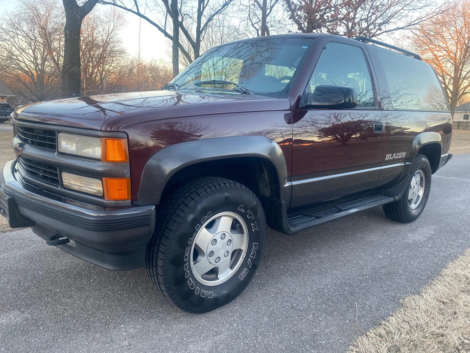 1994 Chevrolet K5 Blazer 3rd Gen - Image 8 of 31