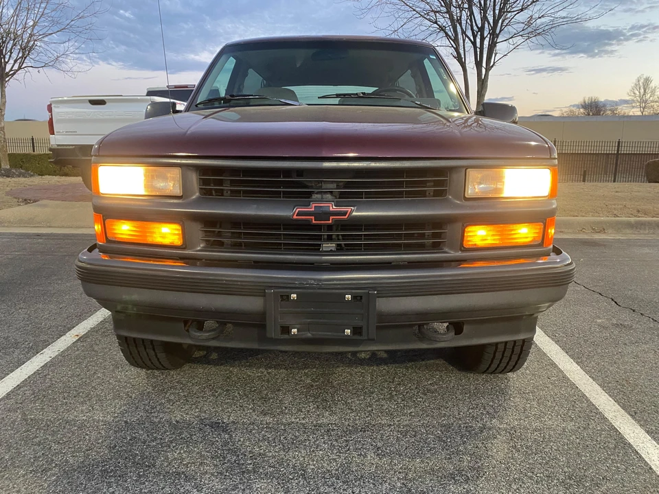1994 Chevrolet K5 Blazer 3rd Gen - Image 6 of 31