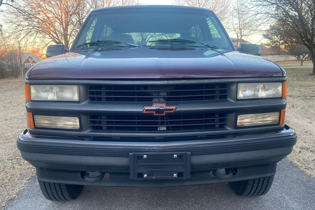 1994 Chevrolet K5 Blazer 3rd Gen - Image 2 of 31