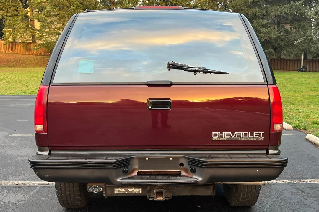 1994 Chevrolet K5 Blazer 3rd Gen - Image 5 of 31