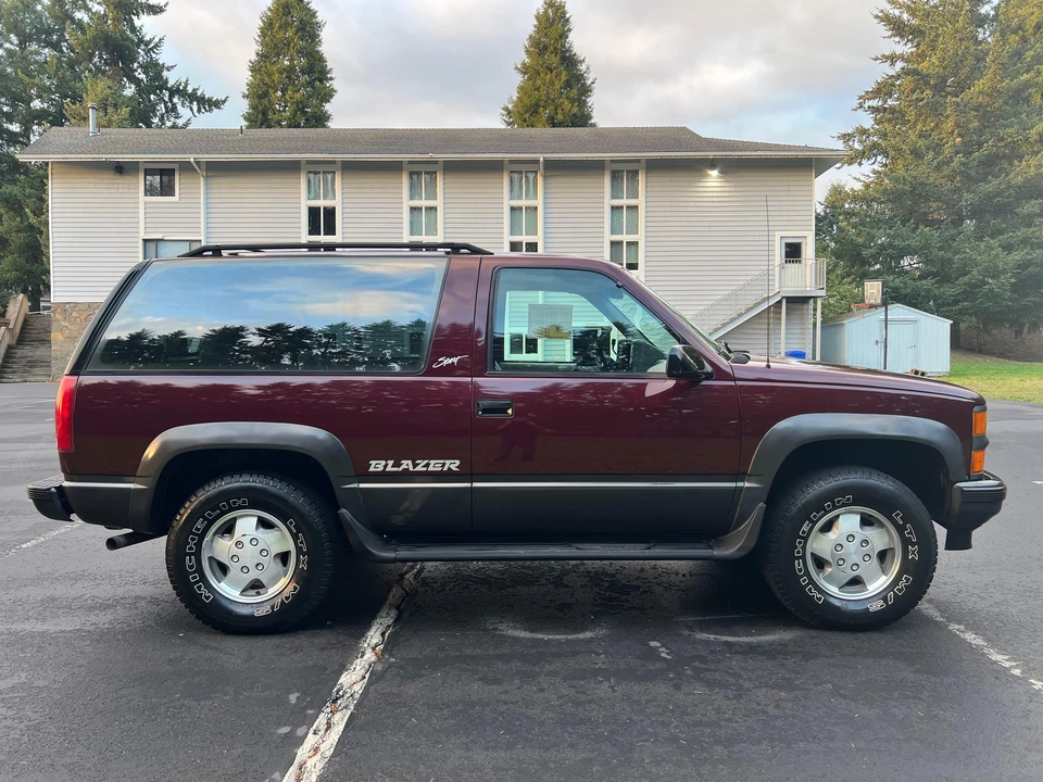 1994 Chevrolet K5 Blazer 3rd Gen - Image 19 of 31