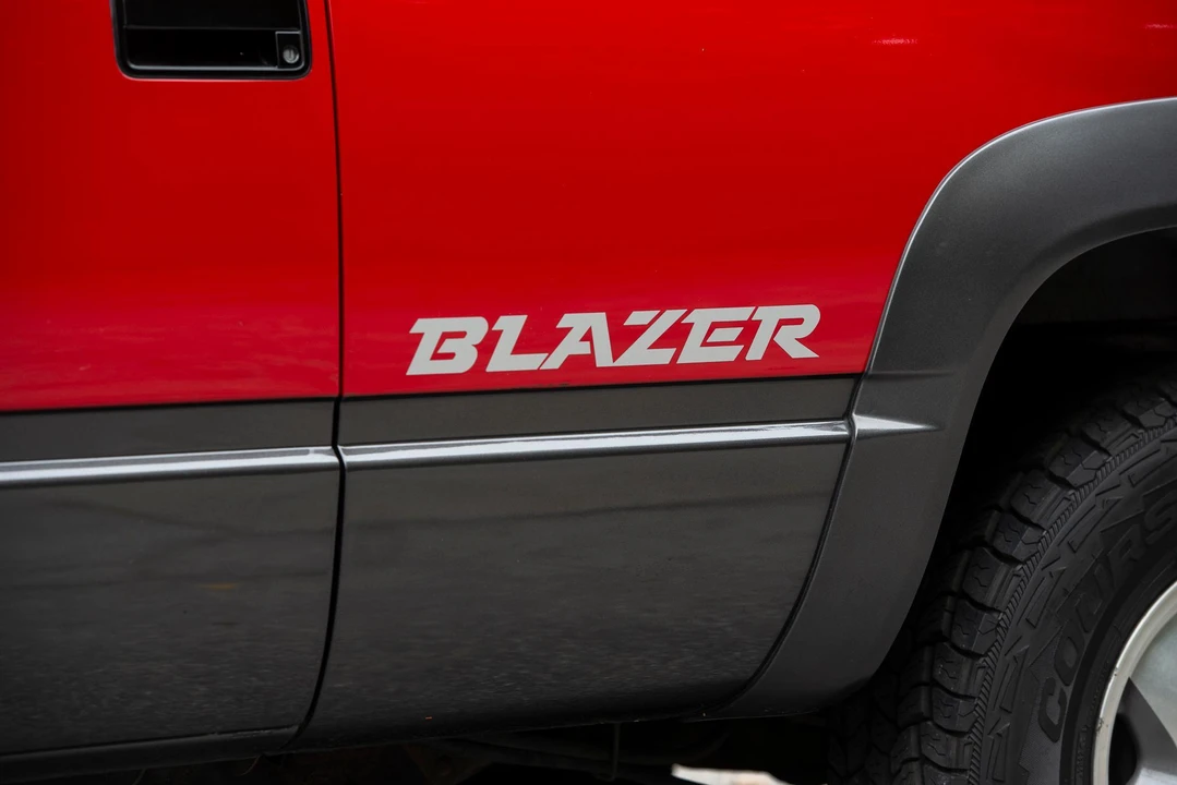 1994 Chevrolet K5 Blazer 3rd Gen - Image 21 of 31
