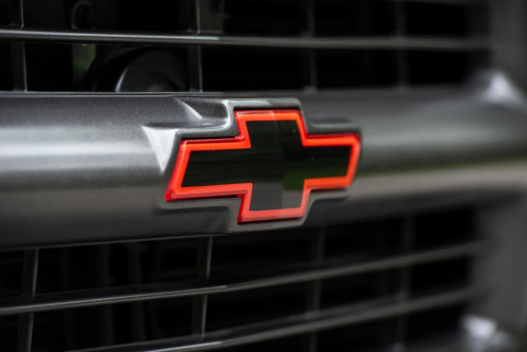 1994 Chevrolet K5 Blazer 3rd Gen - Image 11 of 31