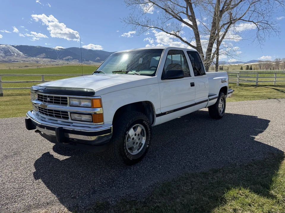 1994 Chevrolet C/K 4th Gen - Image 2 of 31