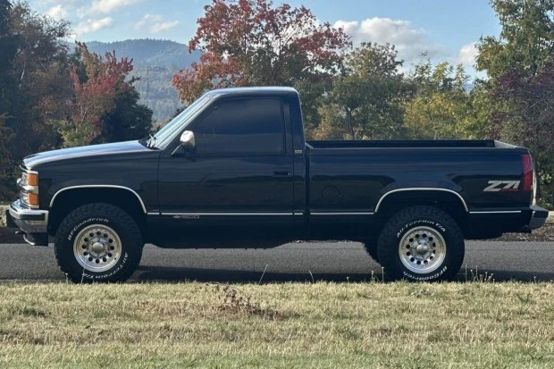 1994 Chevrolet C/K 4th Gen - Image 3 of 7