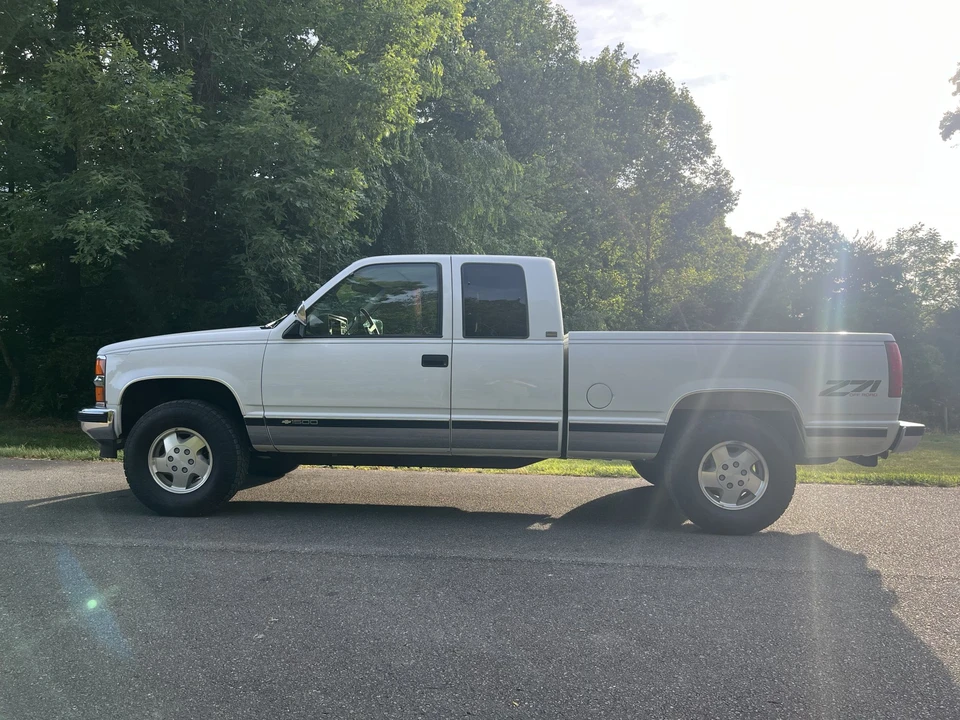 1994 Chevrolet C/K 4th Gen - Image 6 of 31