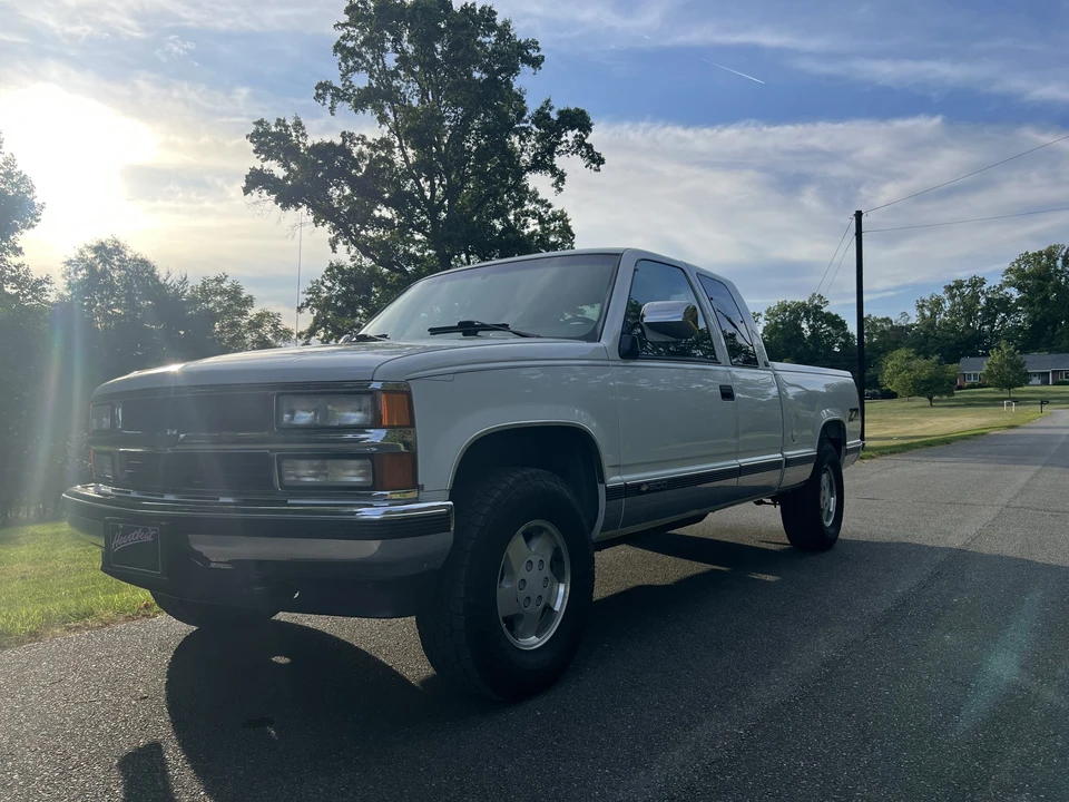 1994 Chevrolet C/K 4th Gen - Image 5 of 31